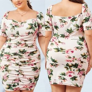🆕 PLUS RUCHED FLORAL PRINT DRESS